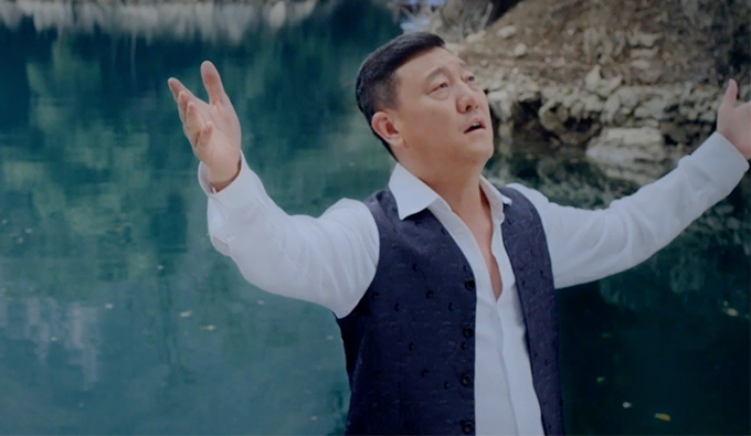 韩磊《萨尔银多的梦》MV